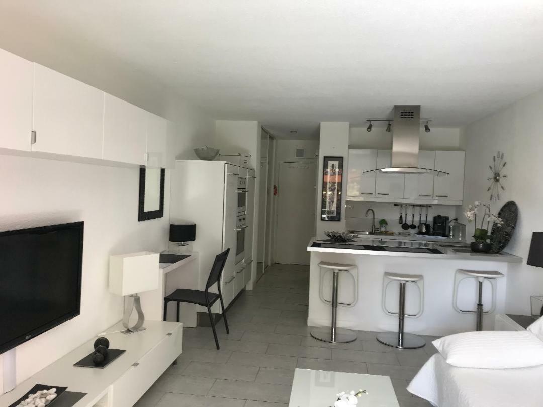 Les Hameaux Apartment Bandol Bagian luar foto